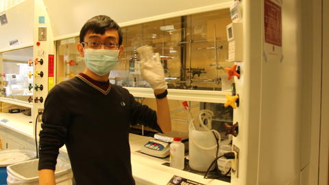 garrick_in_lab
