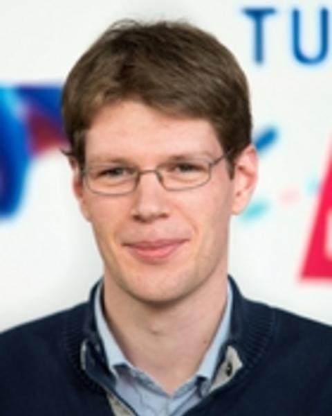 peterkorevaar.jpg